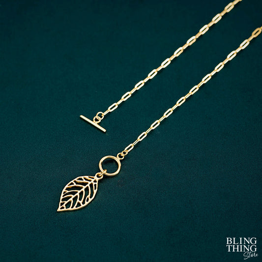 Leaf Locked Clasp Gold Necklace